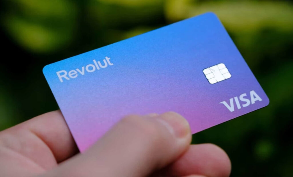 Mubadala инвестирует в Revolut